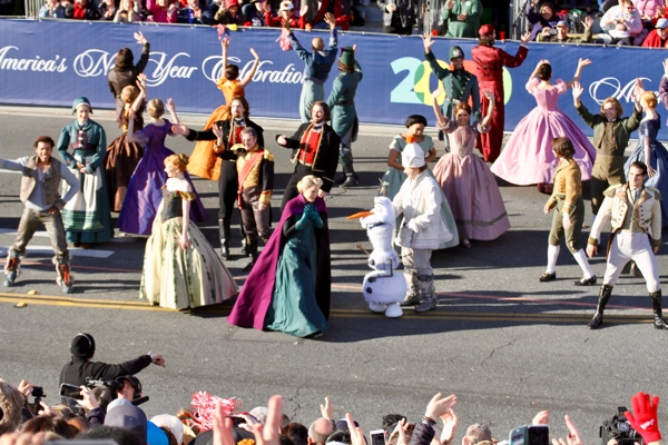 Photos | Frozen the Musical @ the 2020 Rose Parade